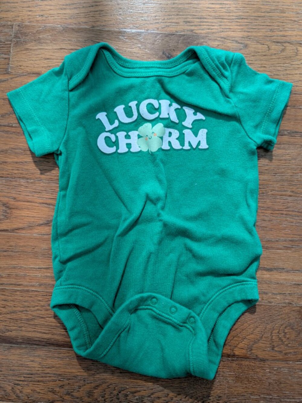 Old Navy St. Patrick's Day Lucky Charm Bodysuit Unisex 6-12M